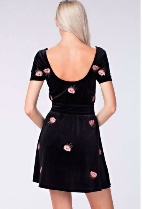 Midnight Reveries Black Floral Velvet Short Sleeve Corset Dress