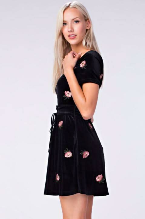 Midnight Reveries Black Floral Velvet Short Sleeve Corset Dress